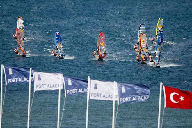 Sarah Quita leads race four - PWA Pegasus Airlines World Cup 2012 ©  John Carter / PWA http://www.pwaworldtour.com